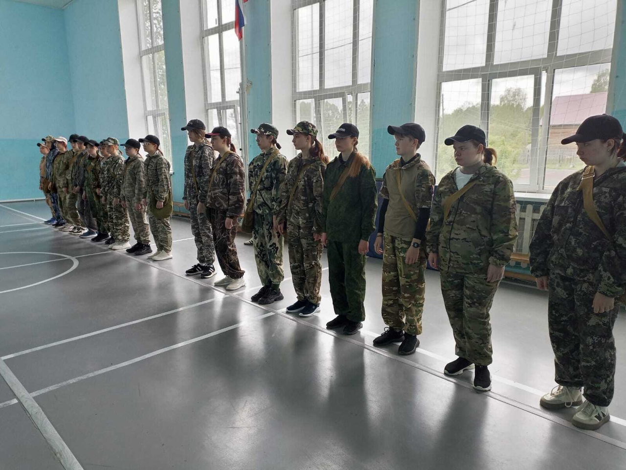 Здесь куется мужество, сила, отвага и честь.