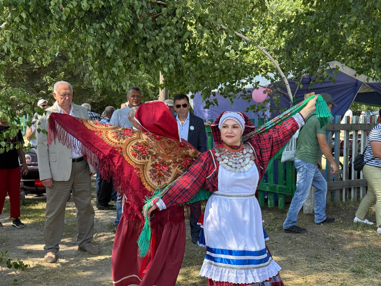 Праздник кряшен Питрау собрал около тысячи гостей.