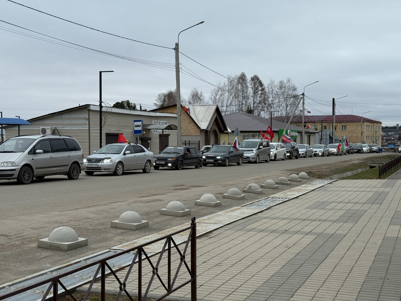 Межмуниципальный автопробег «Пировское — Казачинское», посвящённый 80-й годовщине Победы в Великой Отечественной войне стартовал из села Пировское.